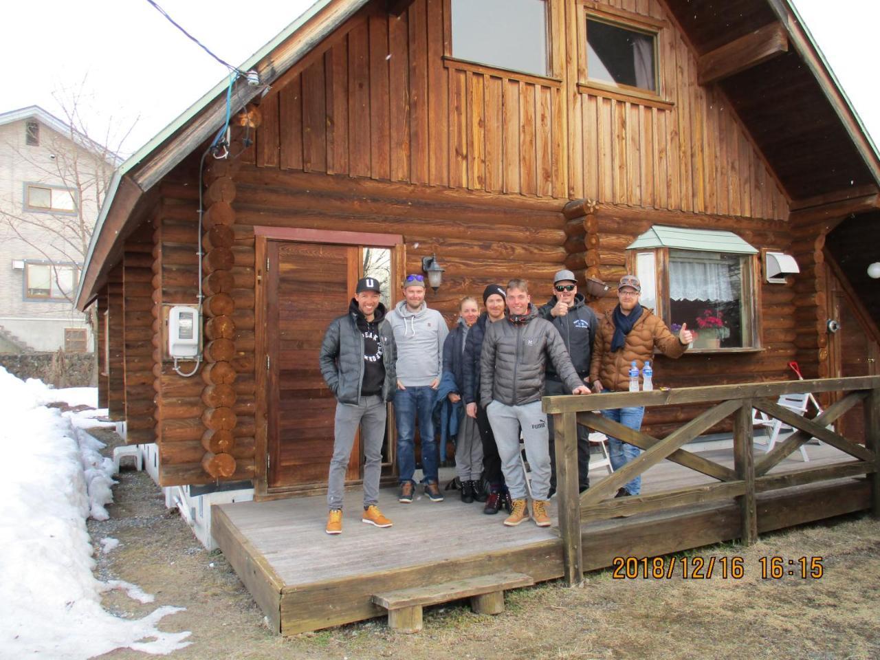 Log Cottage Villa Happo Хакуба Екстериор снимка